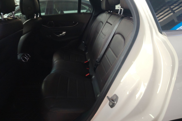 奔驰GLC 2018款 GLC 260 4MATIC 豪华型中控内饰7004