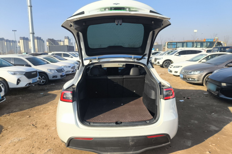 特斯拉 Model Y 2022款 改款 后轮驱动版机舱底盘23