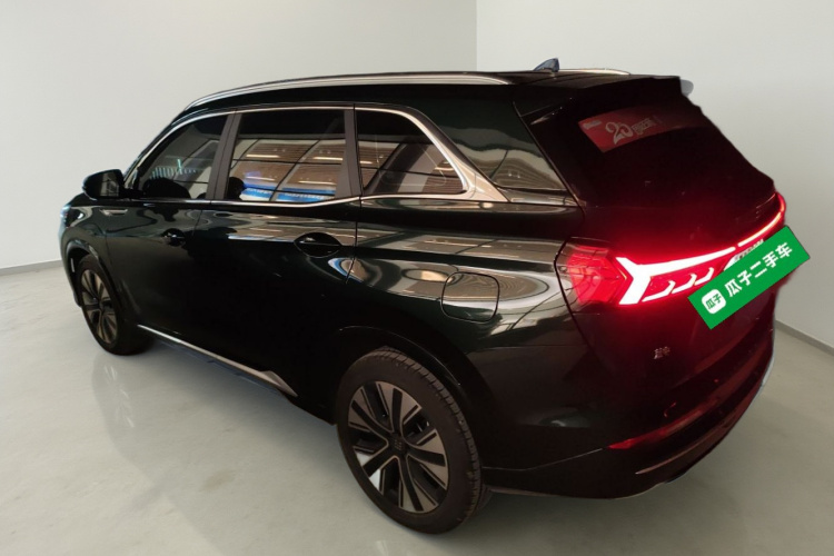 蓝电E5 PLUS 2026款 165km 长续航先享版Ultra 7座车身外观5