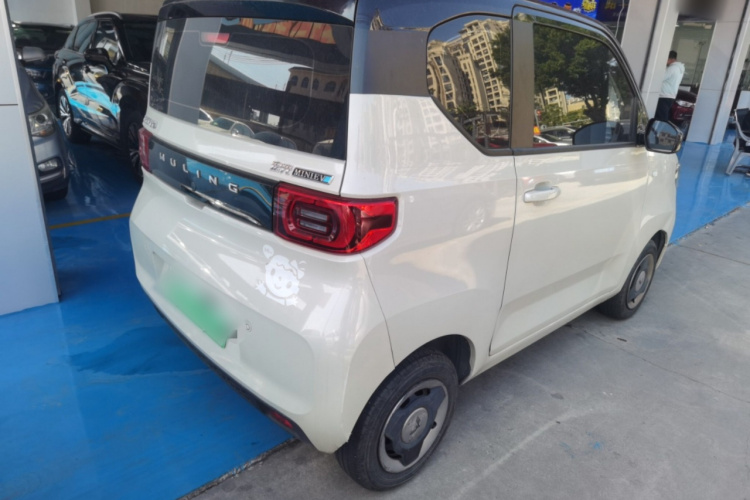 五菱汽车 宏光MINIEV 2022款 马卡龙臻享款 磷酸铁锂车身外观6005