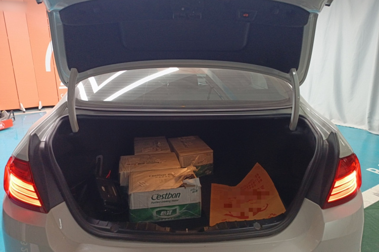 宝马5系 2014款 525Li 豪华设计套装局部细节23