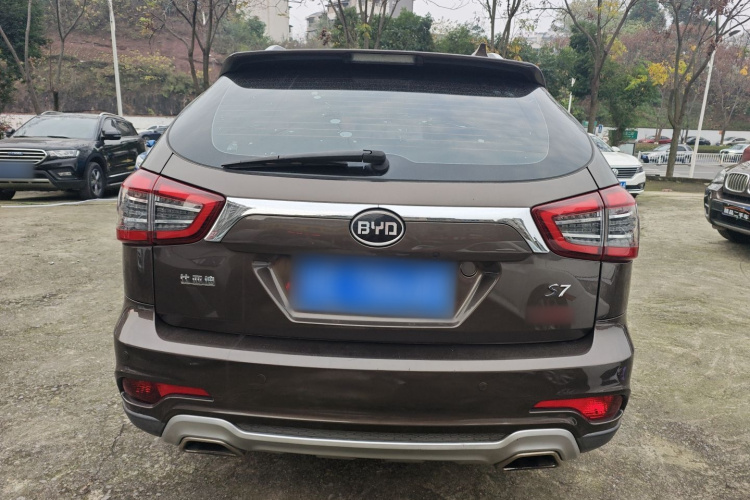 比亚迪S7 2017款 2.0T 自动豪华型车身外观6