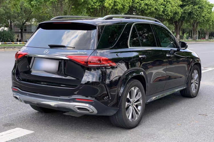 奔驰GLE 2023款 GLE 350 4MATIC 时尚型车身外观6009