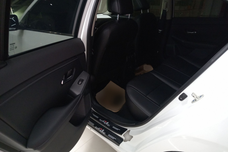 日产 轩逸 2023款 1.6L CVT悦享版中控内饰21