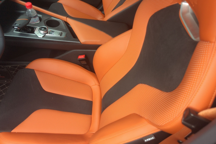 长安UNI-V 2023款 1.5T 运动版局部细节19