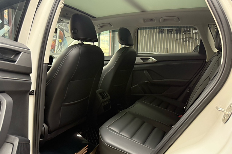 大众 途岳新能源 2021款 全景优享版中控内饰7007