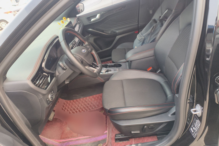 福特 福克斯 2021款 两厢 EcoBoost 180 自动ST Line局部细节19