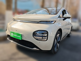 宝骏云朵 2023款 460 Max 灵犀版