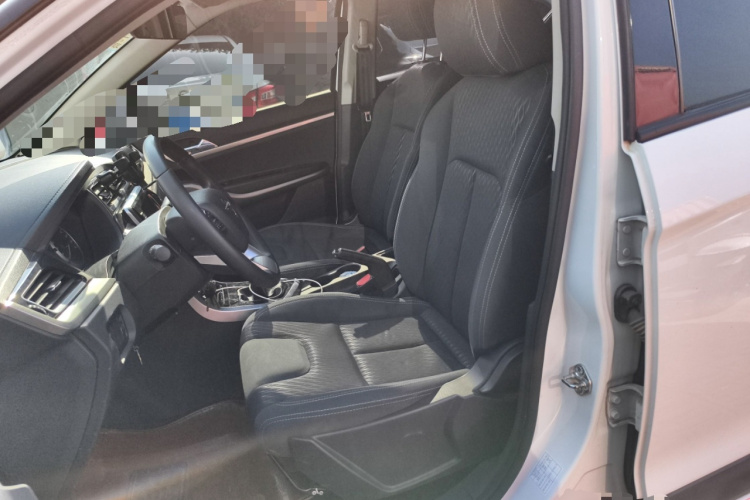 海马S5青春版 2018款 1.6L 手动精英型中控内饰19