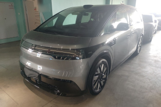 极氪MIX 2025款 长续航智驾版