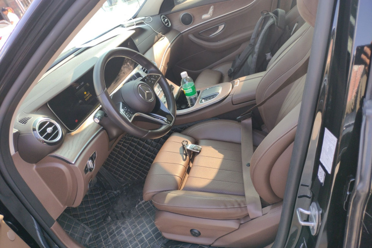 奔驰E级 2023款 改款 E 260 L局部细节19