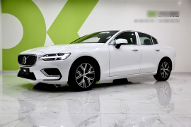 沃尔沃S60 2026款 B4 智逸豪华版