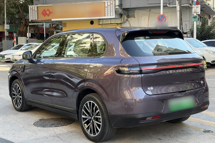 零跑汽车 零跑B10 2025款 510悦享版车身外观6008