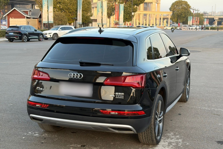 奥迪Q5L 2020款 45 TFSI 尊享风雅型车身外观6005