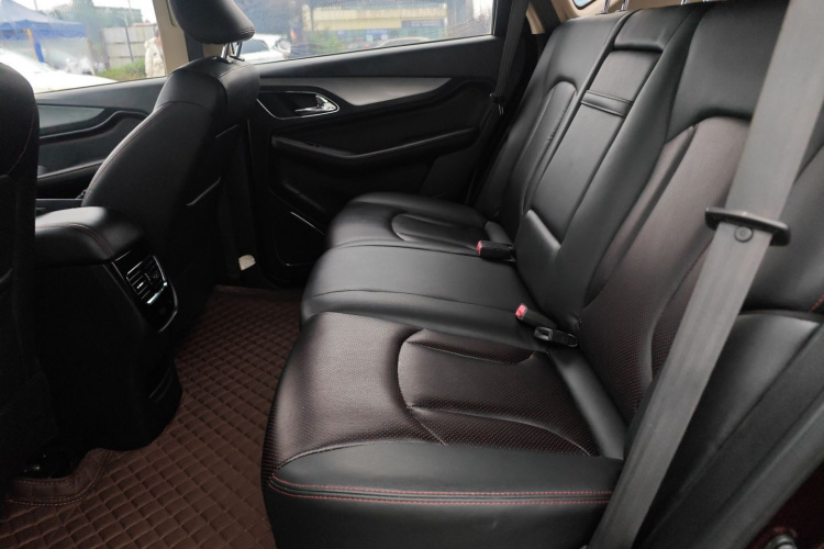 宝骏560 2016款 1.5T 手动豪华型中控内饰21