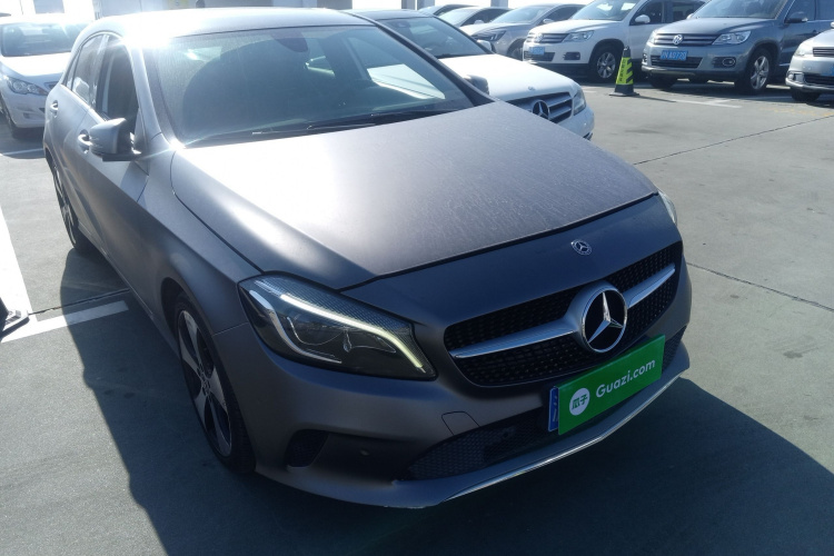 奔驰A级(进口) 2017款 改款 A 200 时尚型车身外观6002