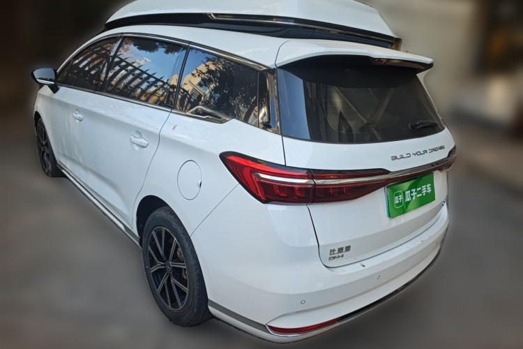 比亚迪 宋MAX新能源 2022款 DM-i 105KM 行政版车身外观6003