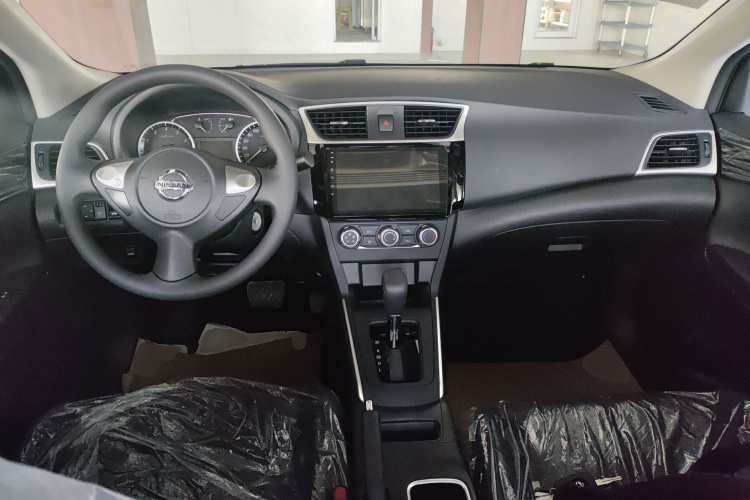 日产 轩逸 2024款 改款三 经典 1.6XE CVT舒适版中控内饰12