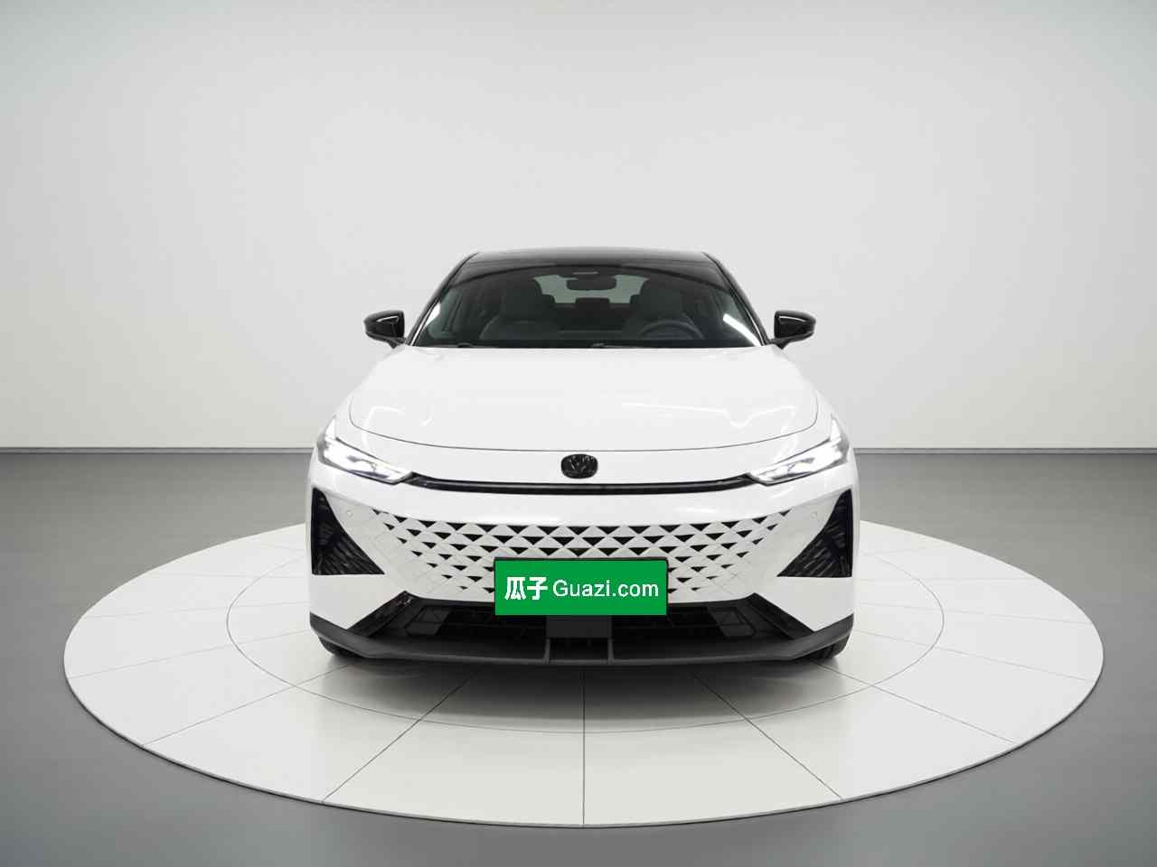 长安UNI-V 2024款 1.5T 尊贵型(1)