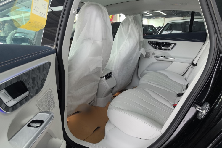 奔驰EQE 2025款 500 4MATIC 豪华版中控内饰7005