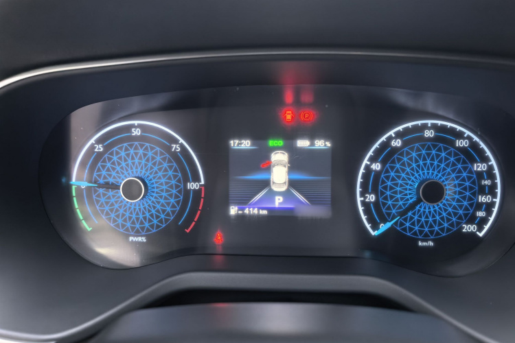 红旗E-QM5 2023款 改款 基础出行版局部细节14