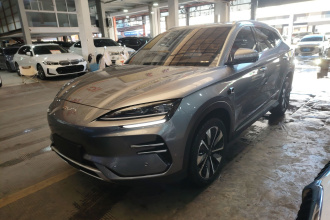 比亚迪 宋PLUS新能源 2025款 EV 智驾版 520km 尊贵型