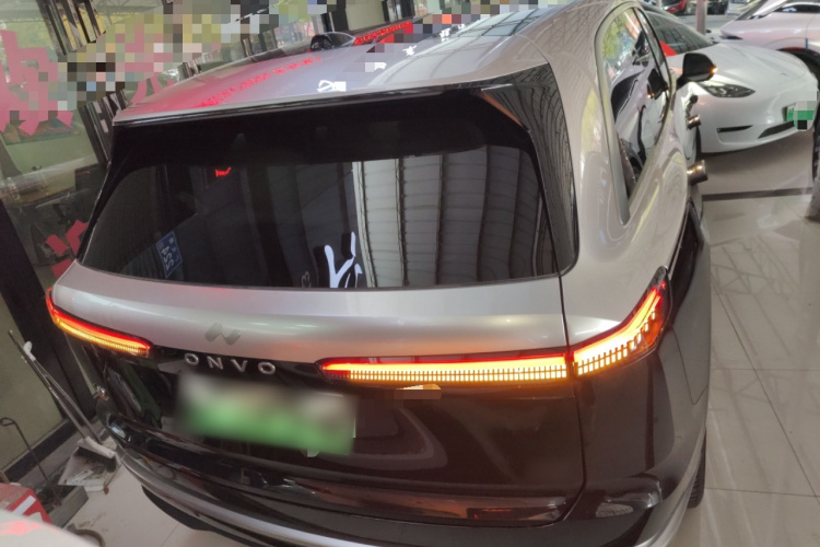 乐道L90 2025款 Ultra 六座版车身外观6004