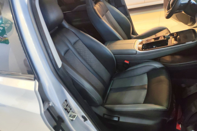 埃安 AION S Plus 2023款 70 智领版 磷酸铁锂局部细节41