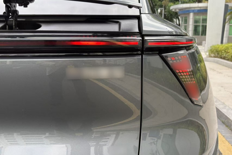 极越01 2025款 焕新款 Max 长续航版车身外观6009