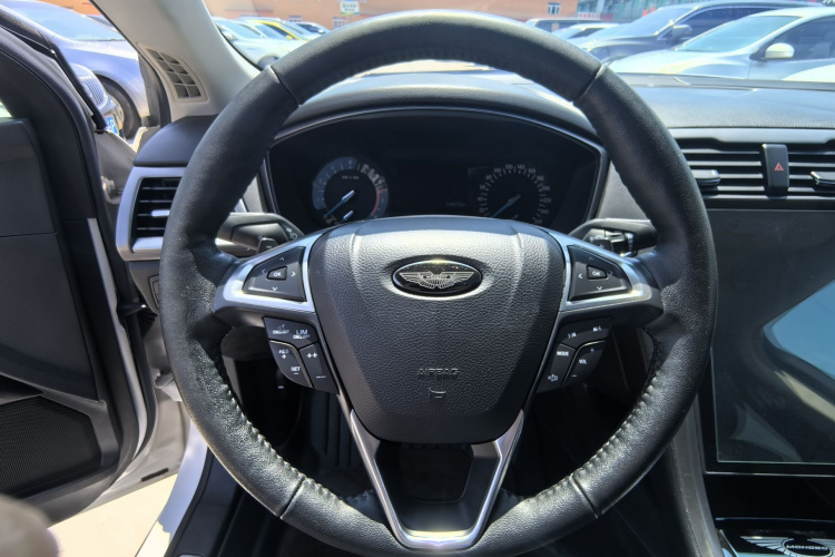 福特 蒙迪欧 2017款 EcoBoost 200 时尚型局部细节13