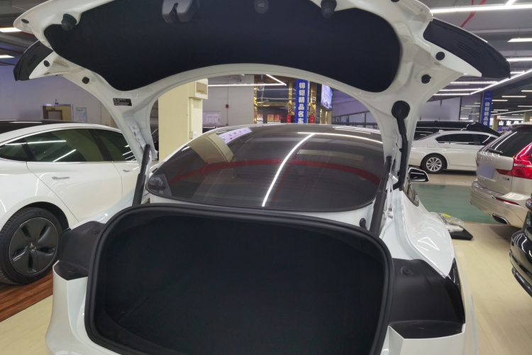 特斯拉 Model 3 2023款 后轮驱动版局部细节23