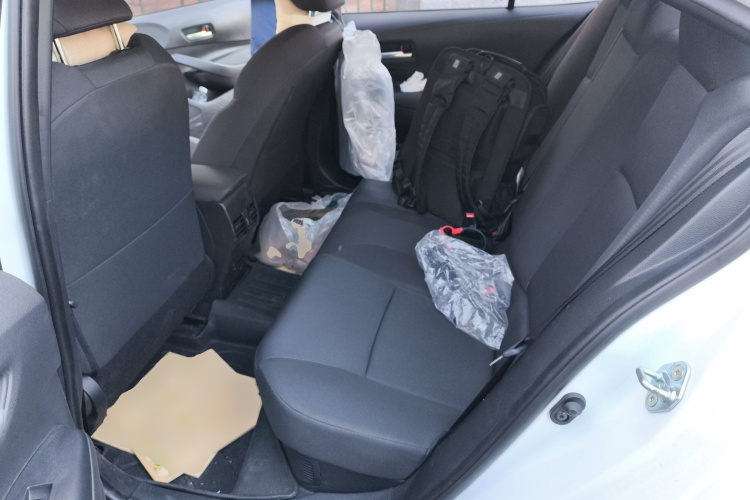 丰田 雷凌 2024款 智能电混双擎 1.8L 领先版中控内饰21