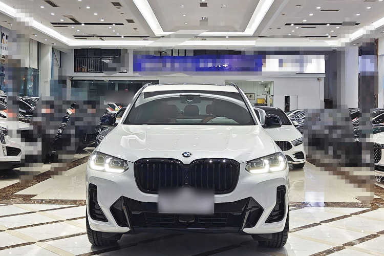 宝马X3 2022款 改款二 xDrive30i 尊享型 M曜夜套装车身外观6002