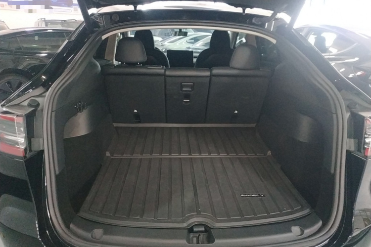 特斯拉 Model Y 2022款 后轮驱动版机舱底盘23