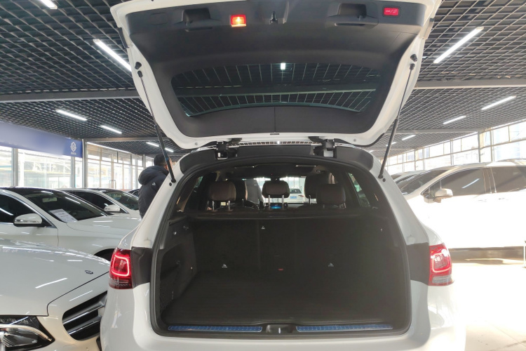 奔驰GLC 2020款 GLC 260 L 4MATIC 动感型局部细节23