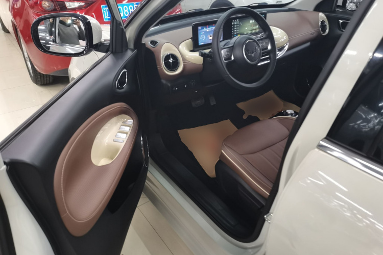 五菱汽车 五菱缤果 2023款 333km 悦享款中控内饰7003