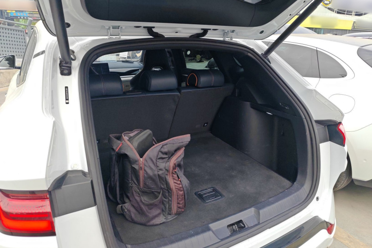 比亚迪 宋PLUS新能源 2023款 冠军版 DM-i 110KM 旗舰PLUS局部细节23