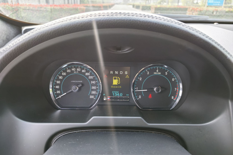 捷豹XF 2015款 XF 3.0 SC R-Sport 豪华版中控内饰7004