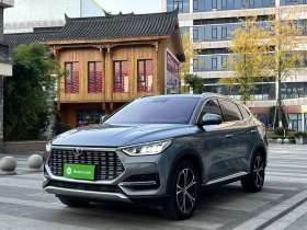 比亚迪 宋PLUS 2020款 1.5T 自动尊贵型