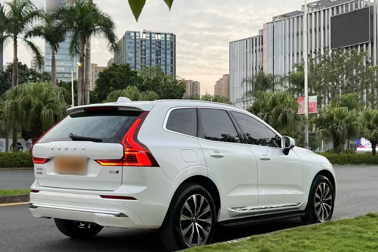 沃尔沃XC60 2023款 B5 四驱智远豪华版车身外观7