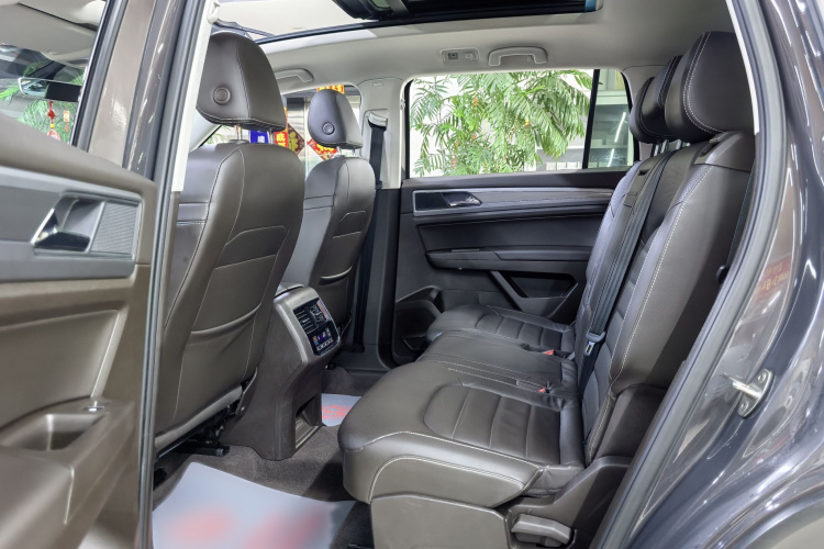 大众 途昂 2017款 530 V6 四驱豪华版中控内饰7004