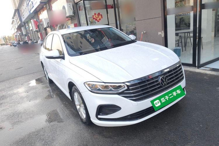 大众 朗逸 2023款 改款 1.5L 自动得逸版车身外观3