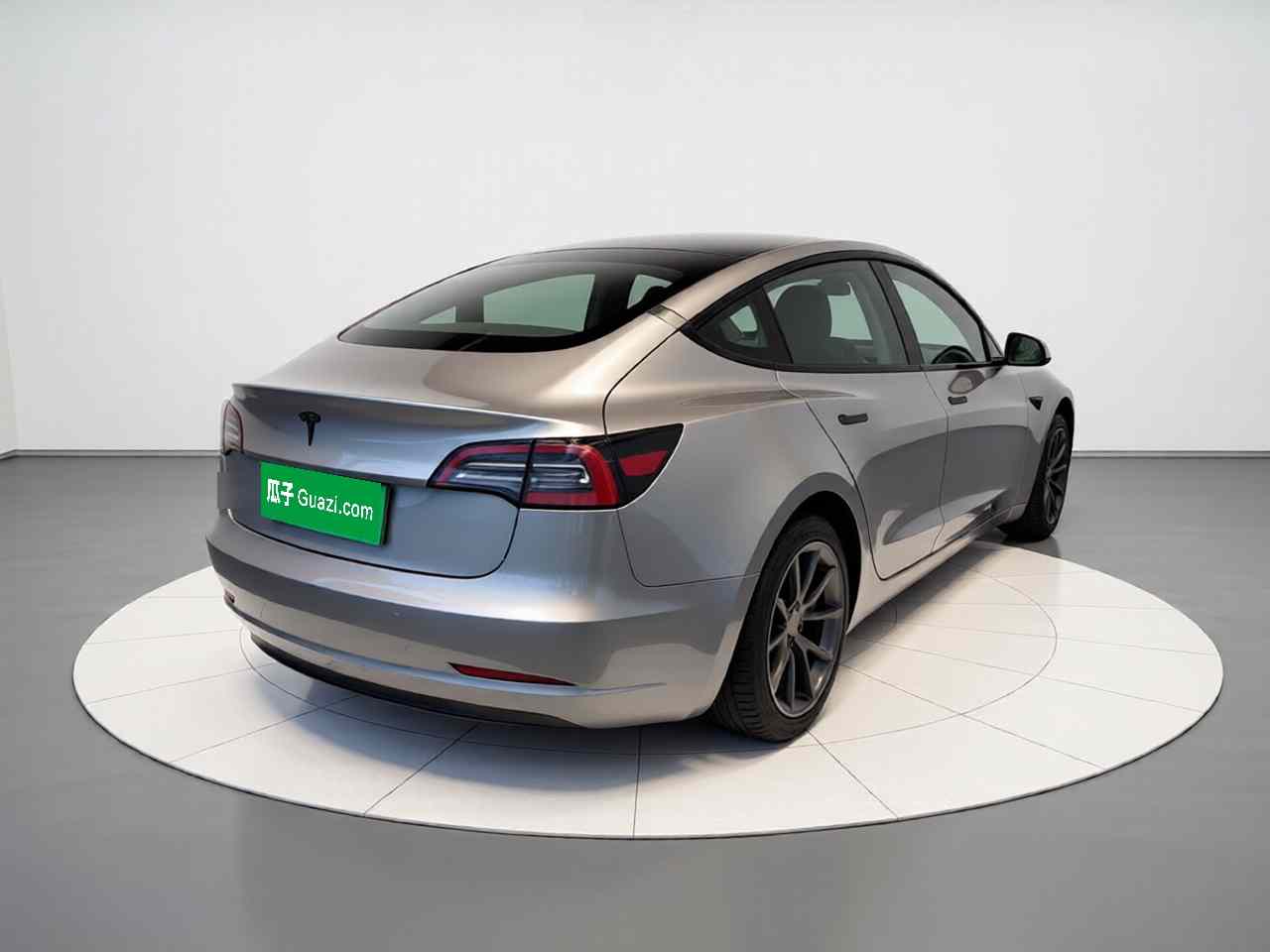 特斯拉 Model 3 2022款 后轮驱动版(5)