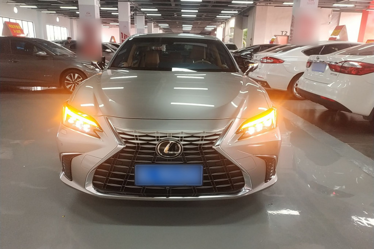 雷克萨斯ES 2025款 200 臻享版车身外观6001