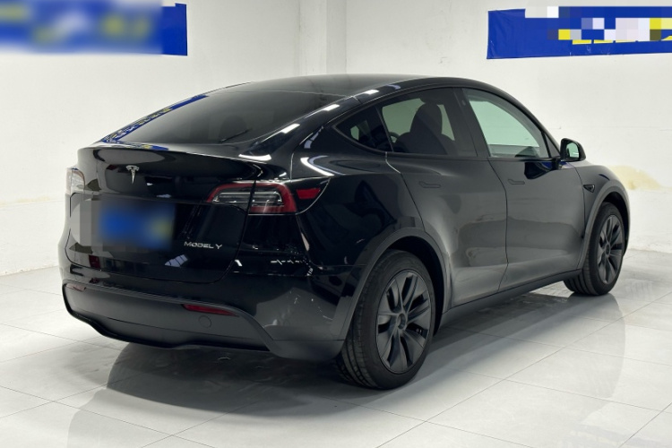 特斯拉 Model Y 2023款 后轮驱动版车身外观6003