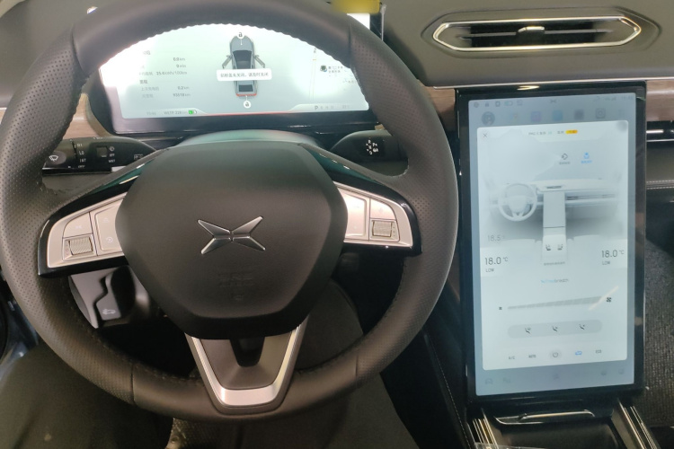 小鹏P5 2021款 460E中控内饰7002