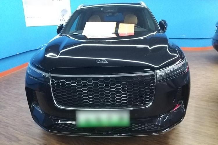 理想汽车 理想ONE 2021款 增程6座版车身外观2