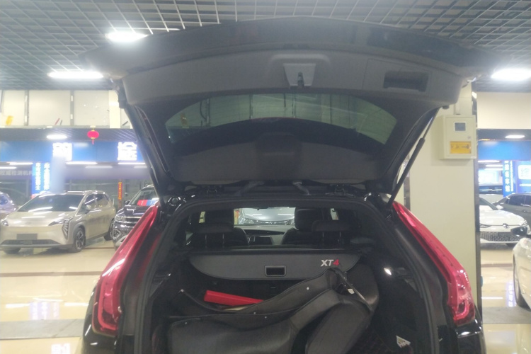 凯迪拉克XT4 2022款 28T 两驱风尚型局部细节23