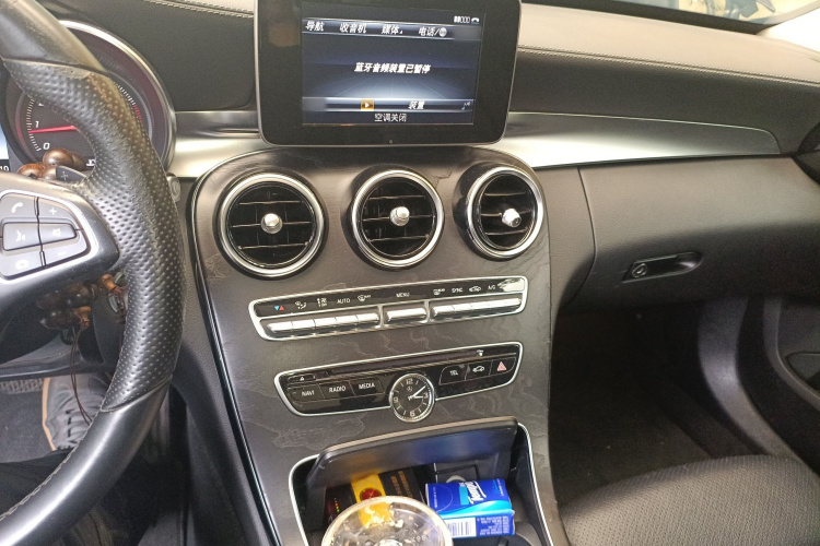 奔驰C级 2016款 C 200 L 运动型局部细节16