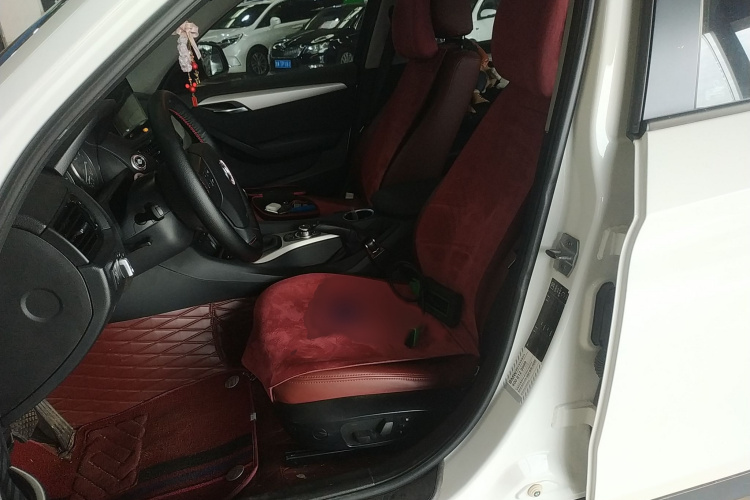 宝马X1 2013款 sDrive18i 时尚型局部细节19